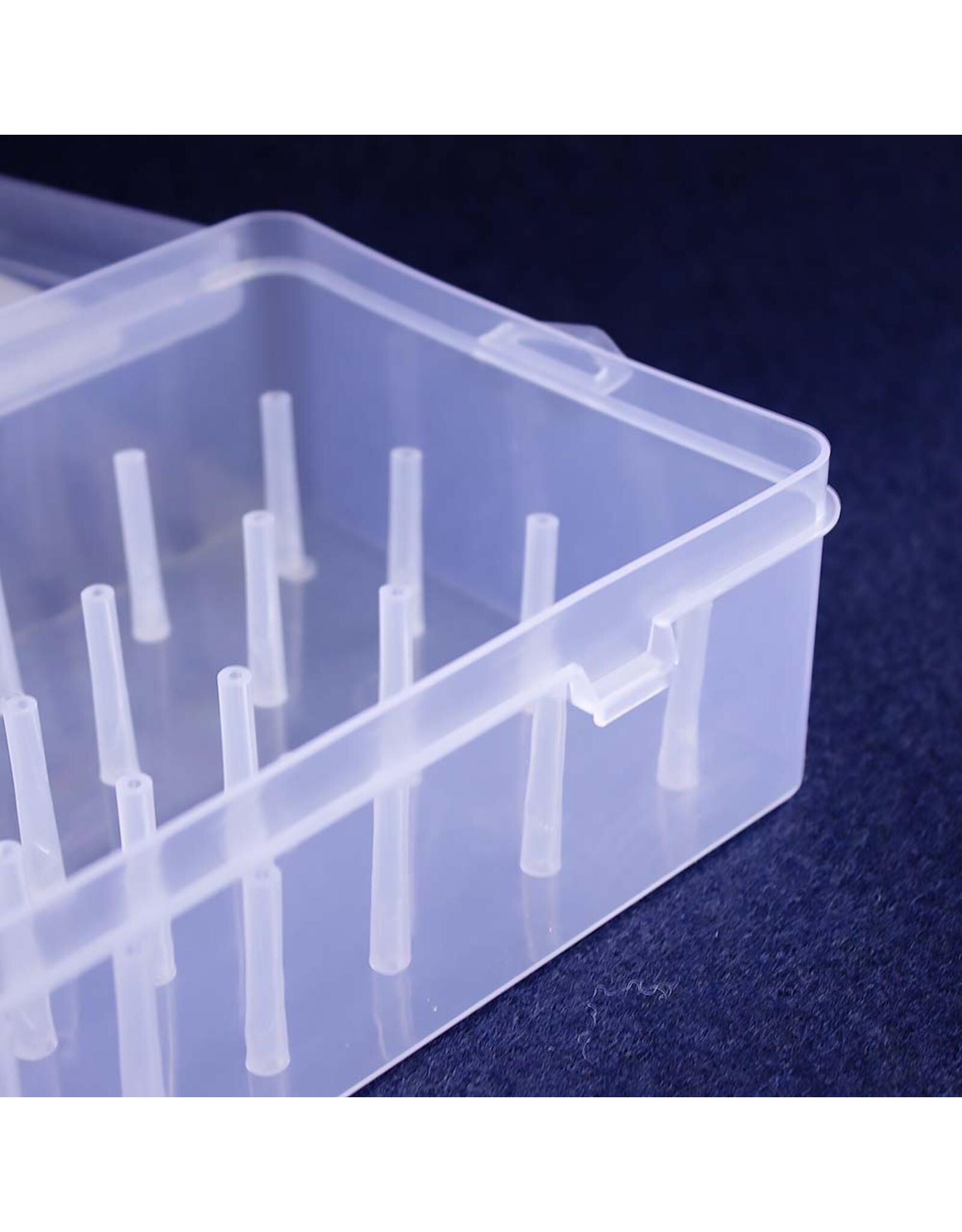 Opry Opry - Transparent plastic thread box for 42 spools