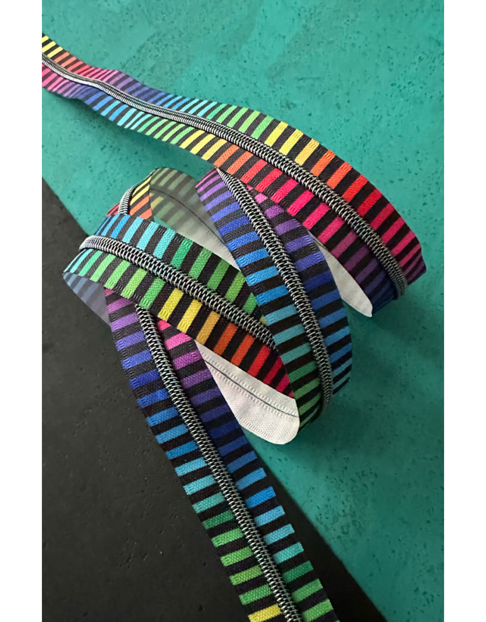 Sassafras Lane Designs Wide Rainbow Stripe Zipper Tape - Iridescent Teeth - SASSKIT-17U - 3 yard