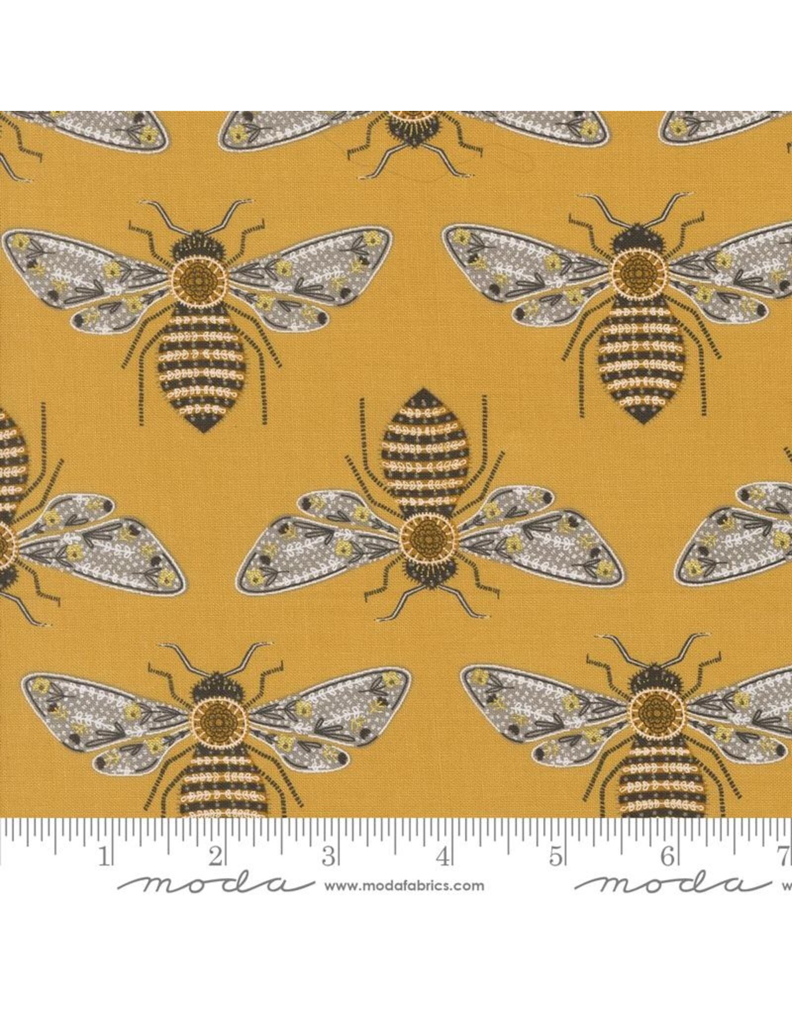 Moda Gingiber - Bee Garden - Bumblebee Honey - 48411-15M
