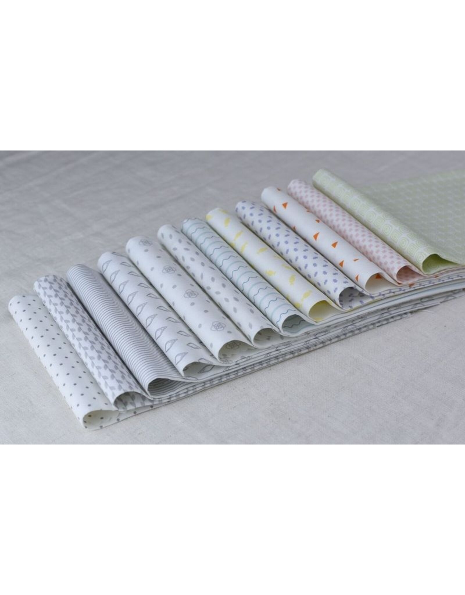 Moda Jen Kingwell - Mixed Bag of Bonbons - Fat Quarter Bundle