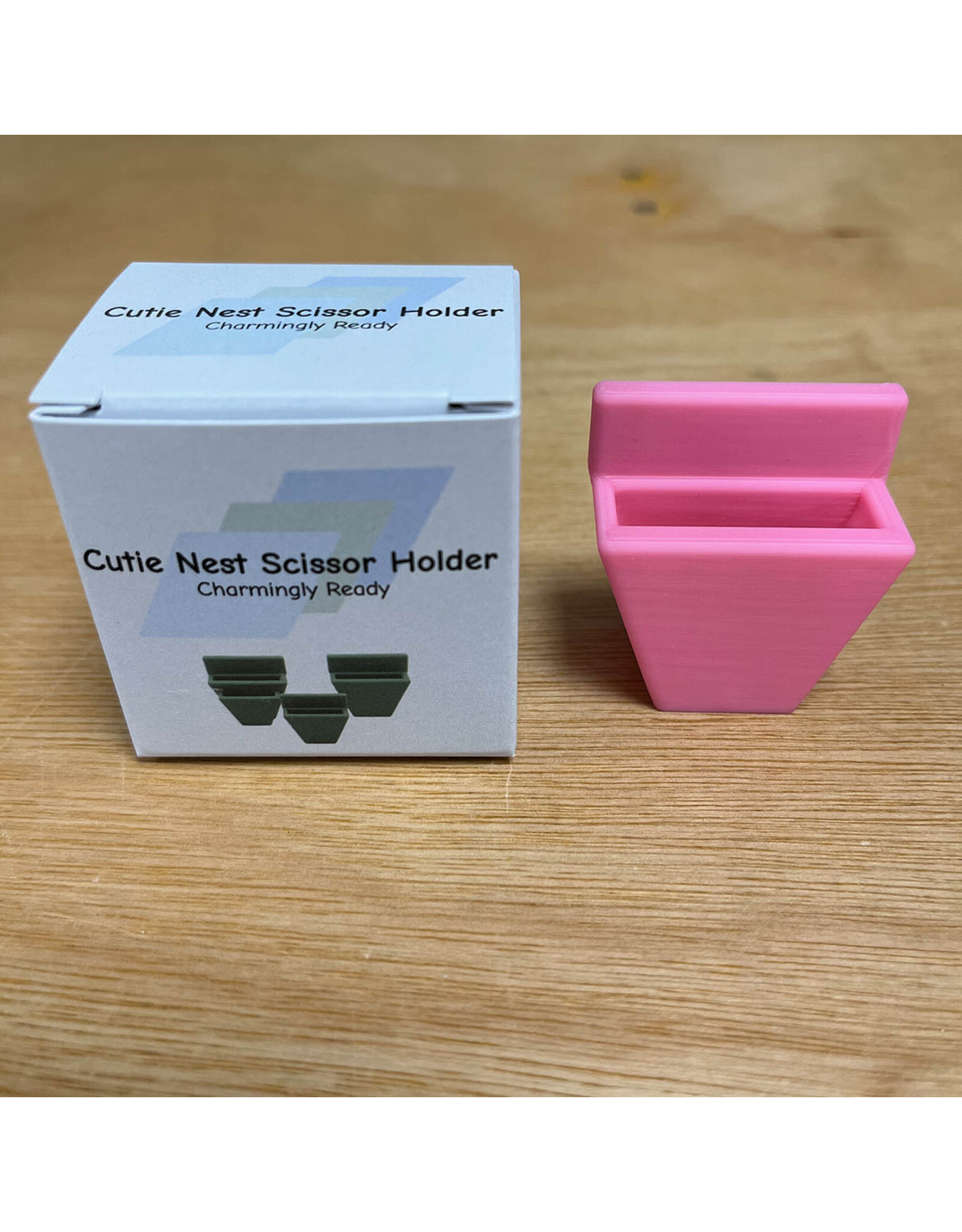 Layered Notions Layered Notions - Cutie Nest Medium - Schaarhouder