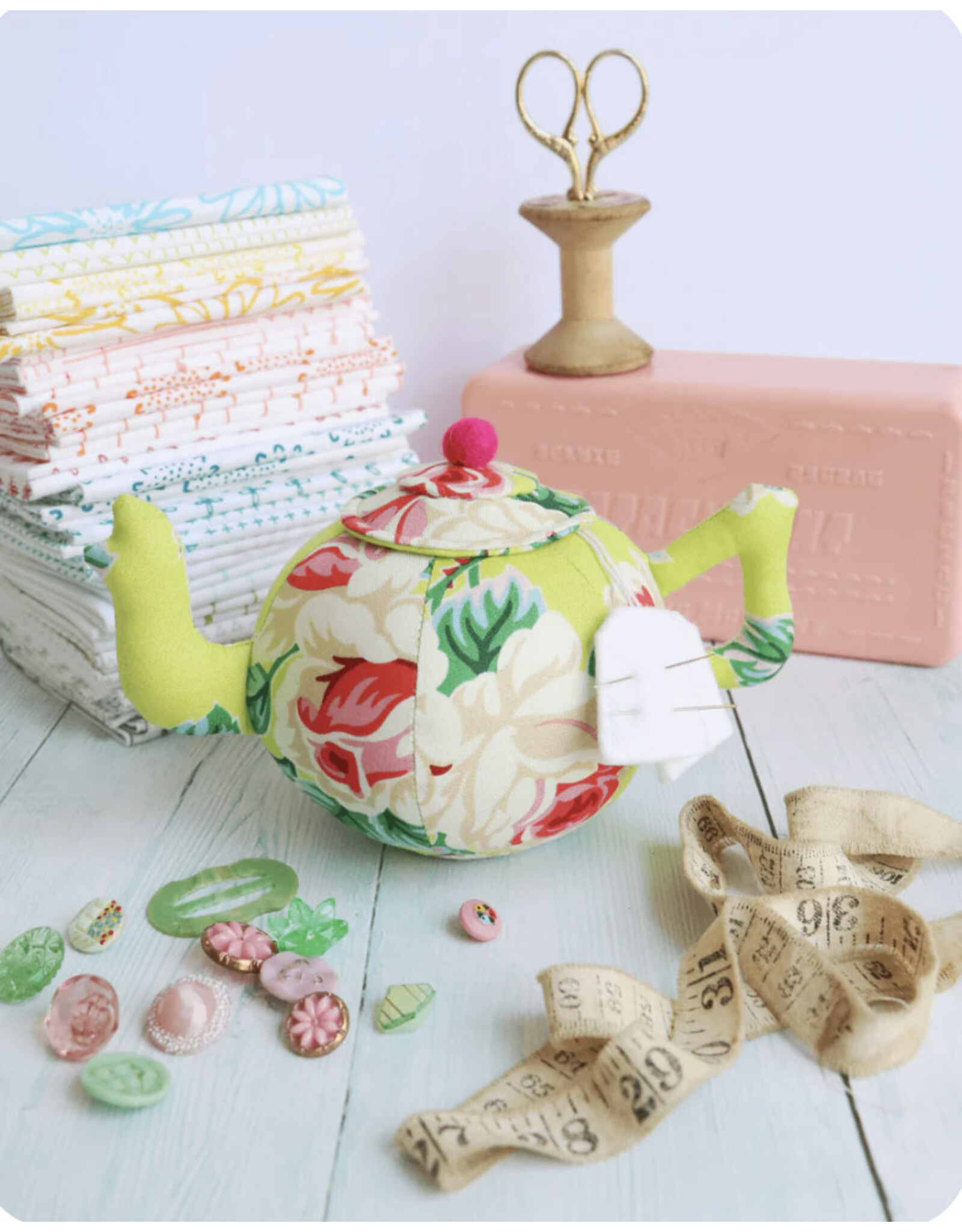 Creative Abundance Creative Abundance - Ric Rac - Teapot Pincushion - patroon - RR761 - PRE-ORDER