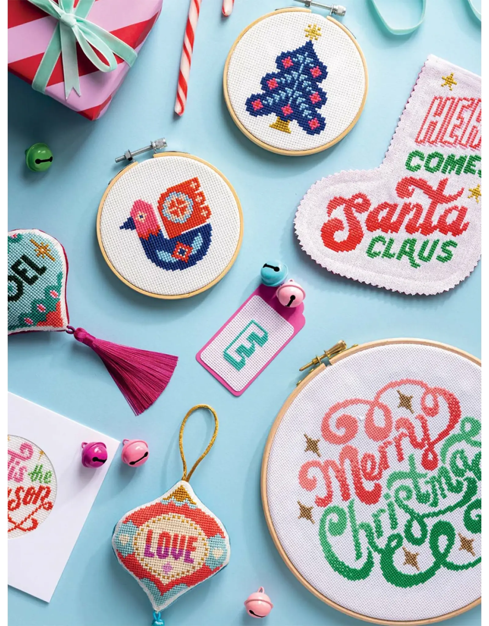 Diversen Emma Congdon - Merry Stitchmas - 24 kruissteekpatronen voor Kerstmis