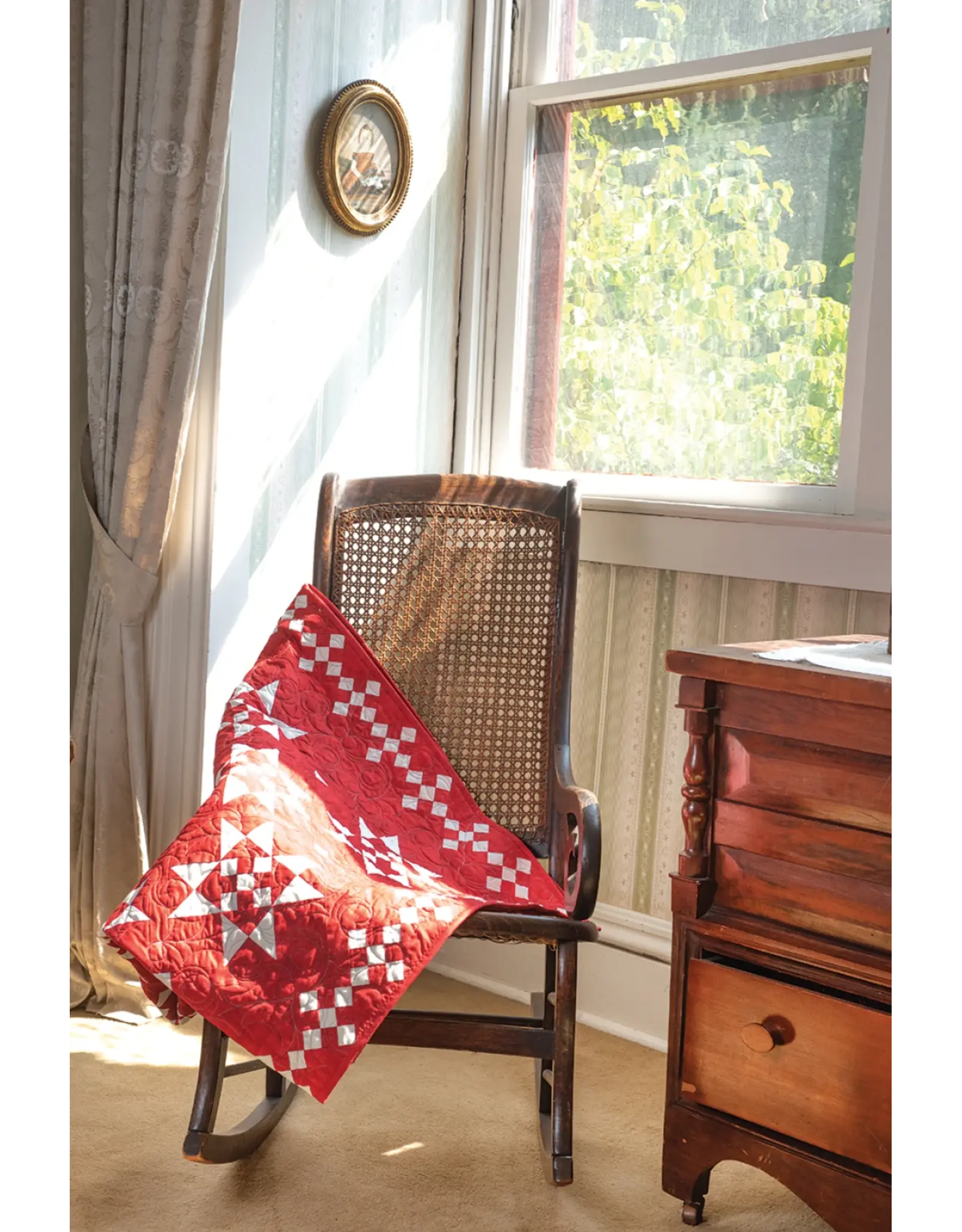 CT Publishing Jennifer Chiaverini - Elm Creek Quilts - Christmas