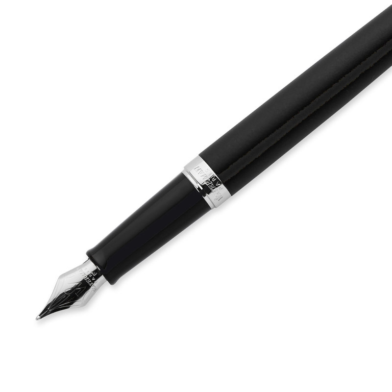 WATERMAN Stylo Plume F Hémisphère Mat Noir Ct