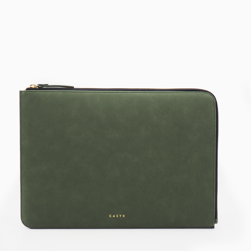 CASYX Pochette ordi. 14" en daim, gamme Atelier Olive