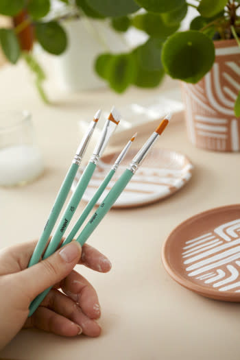 PEBEO Pochette 8 Pinceaux Manche Court Rond + Plat - Poly D - 100% Wood Fsc