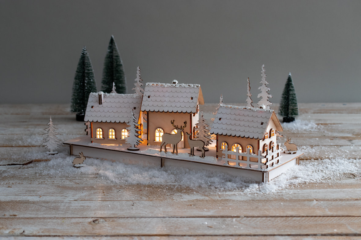 RAYHER Kit bois 3D,Village alpin,FSC Mix Credit, nature, 40x14,5x17cm, en 84pces, boîte 1kit