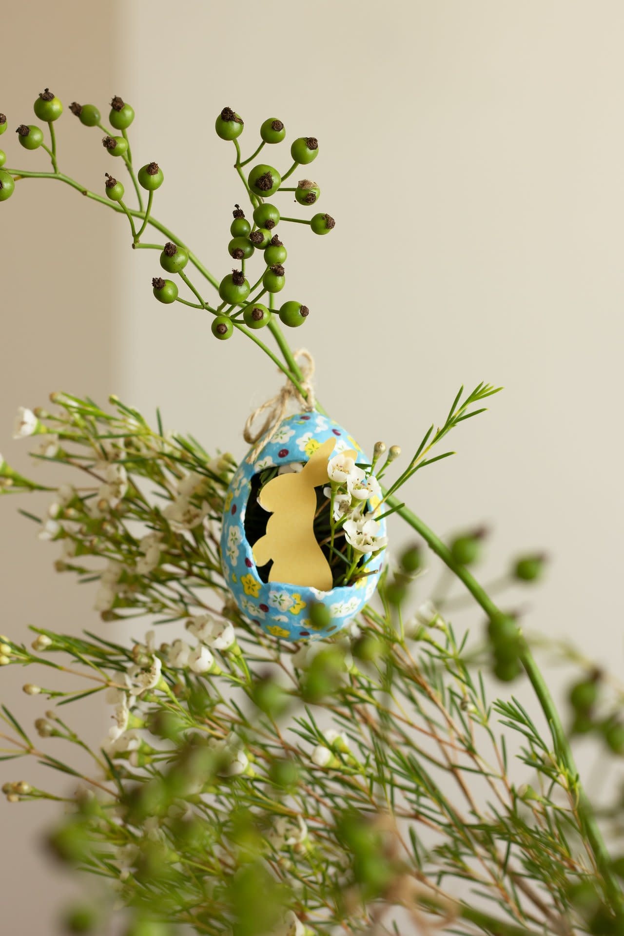 DECOPATCH Pack 6 Oeufs Cassés À Suspendre