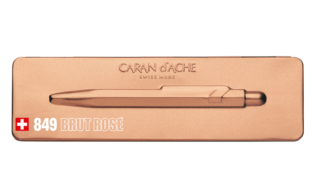 CARAN D'ACHE Stylo bille 849 Brut Rosé avec étui