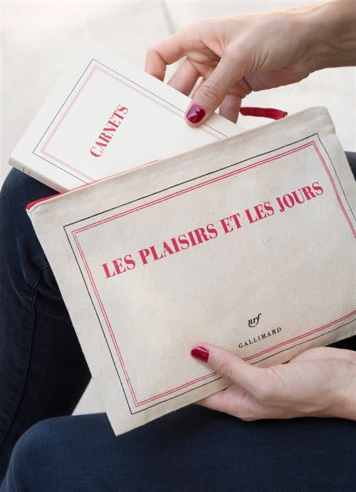 GALLIMARD Trousse et son carnet - Les plaisirs et les jours