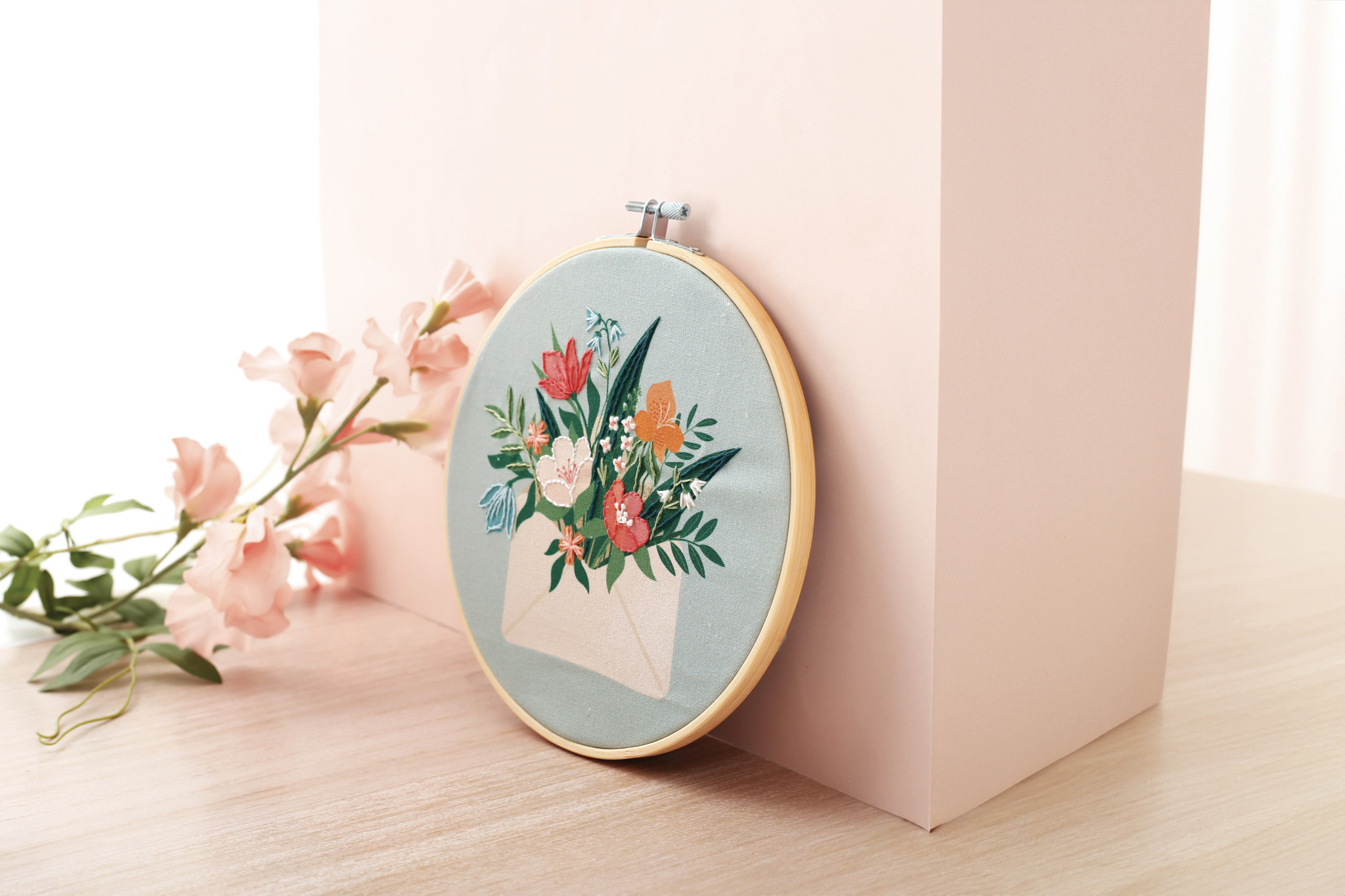 GRAINE CREATIVE Kit Broderie Partielle Bouquet Ø20Cm