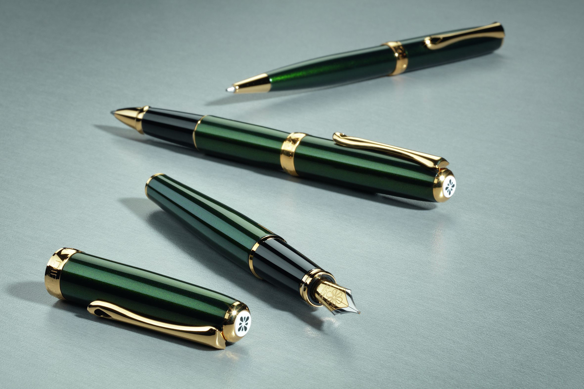 DIPLOMAT Stylo Roller Excellence A2  Evergreen doré