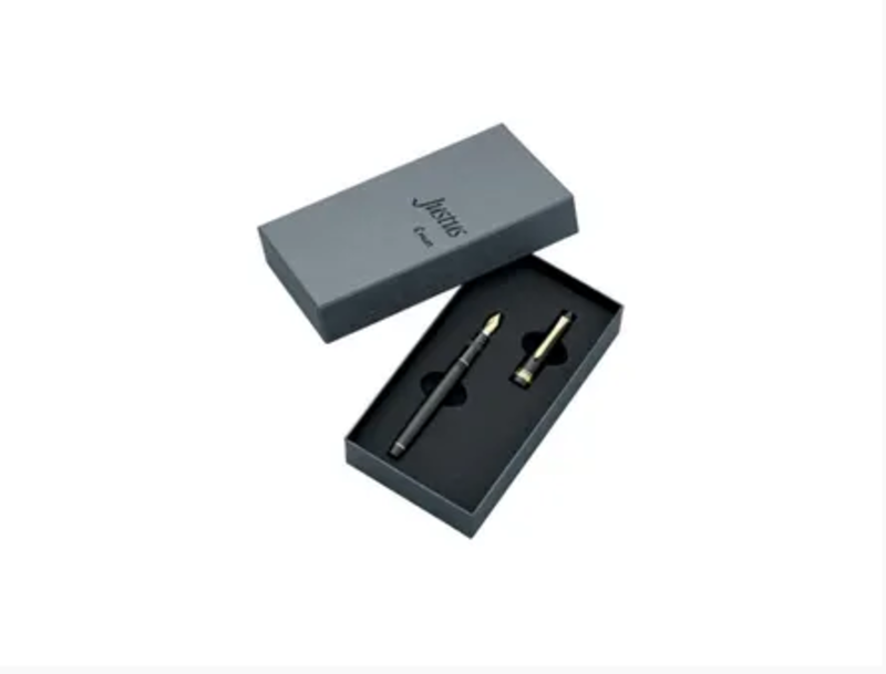 PILOT Justus 95 - Attributs Dorés - Plume Moyenne - En Coffret