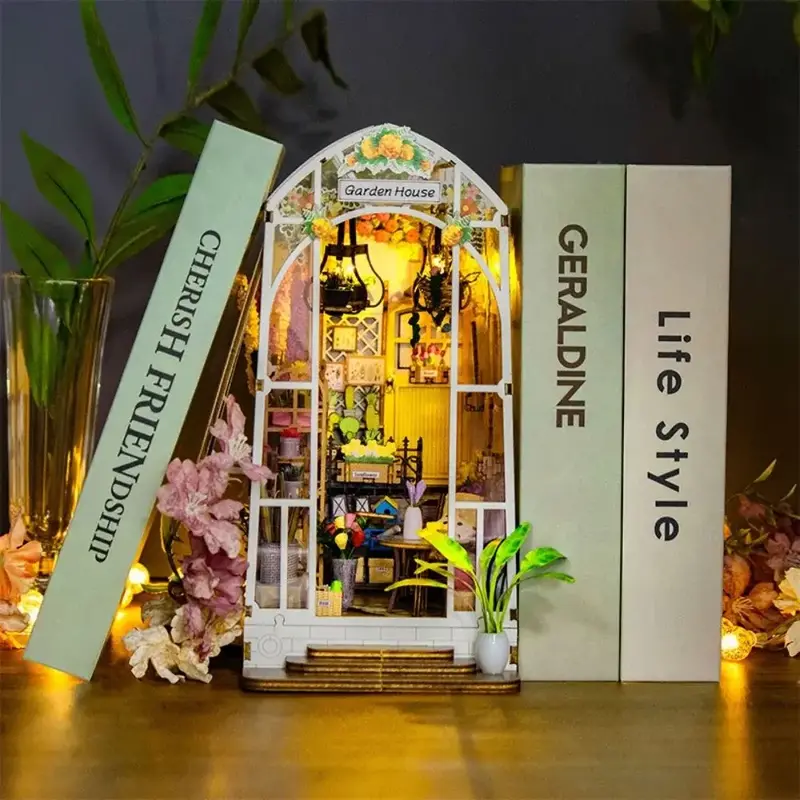 FIGURED'ART Book Nook - Serre et Fleurs
