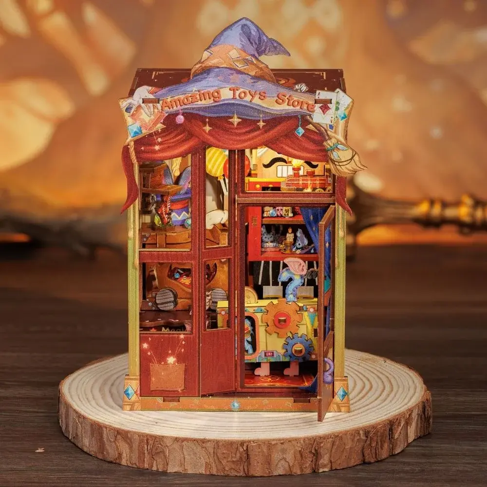 FIGURED'ART Book Nook - Le Magasin de Jouets Merveilleux