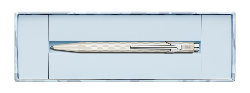 CARAN D'ACHE Stylo bille 849™ Noël 2025 Blanc, recharge noire M, en écrin carton Alpine Frost