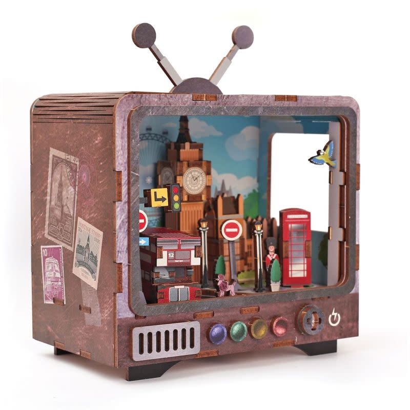 GRAINE CREATIVE Maquette 3D Bois Tv Londres