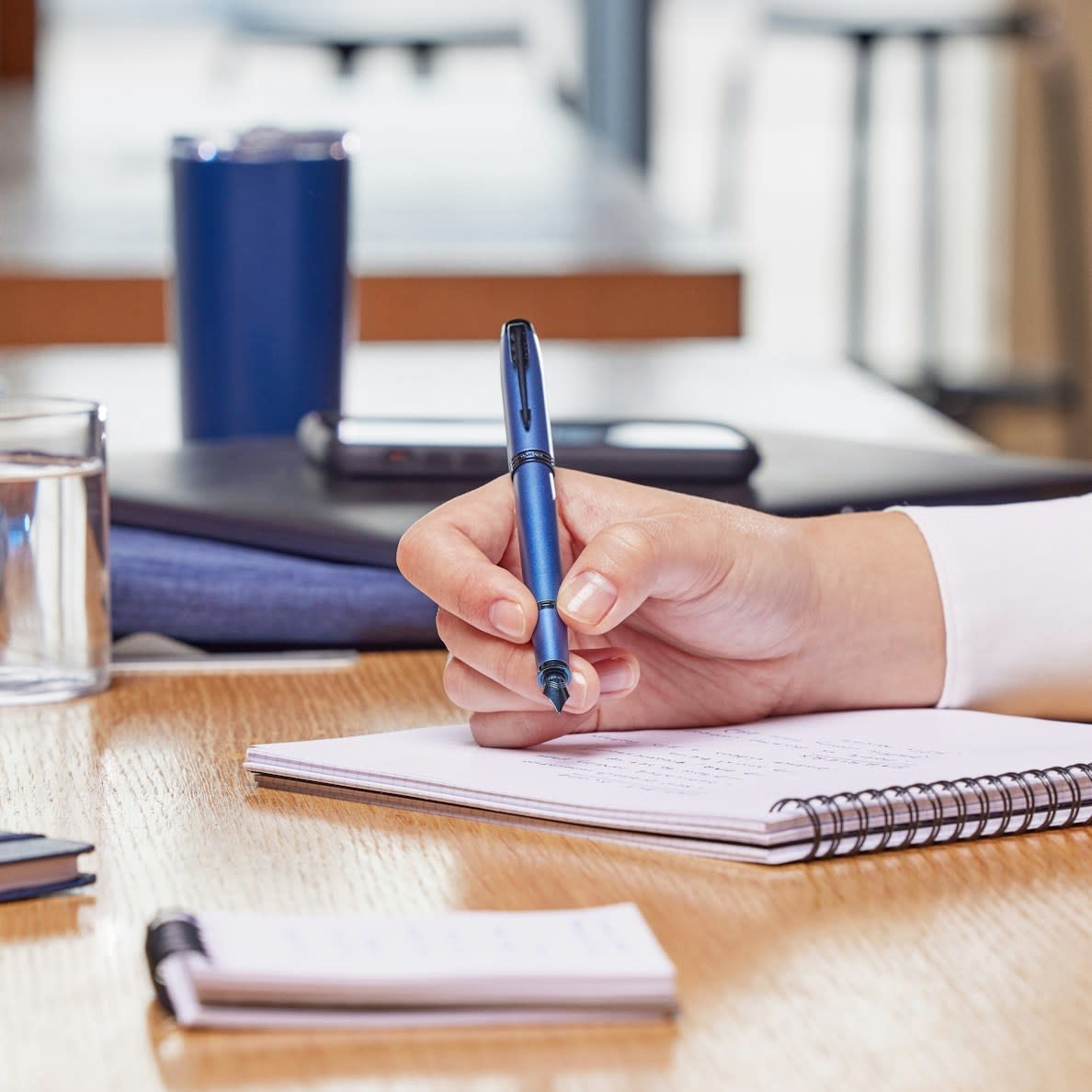 PARKER Stylo Plume M IM Monochrome Bleu