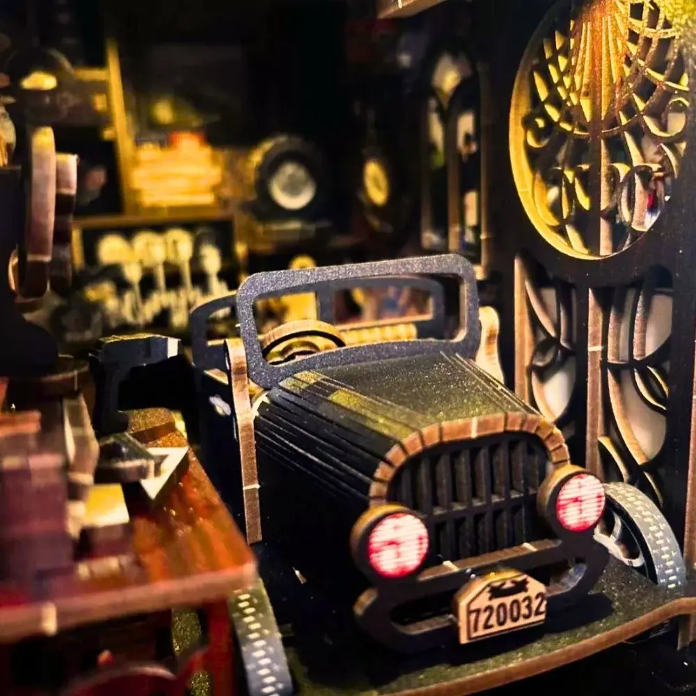 FIGURED'ART Book Nook Passionnés de Voitures