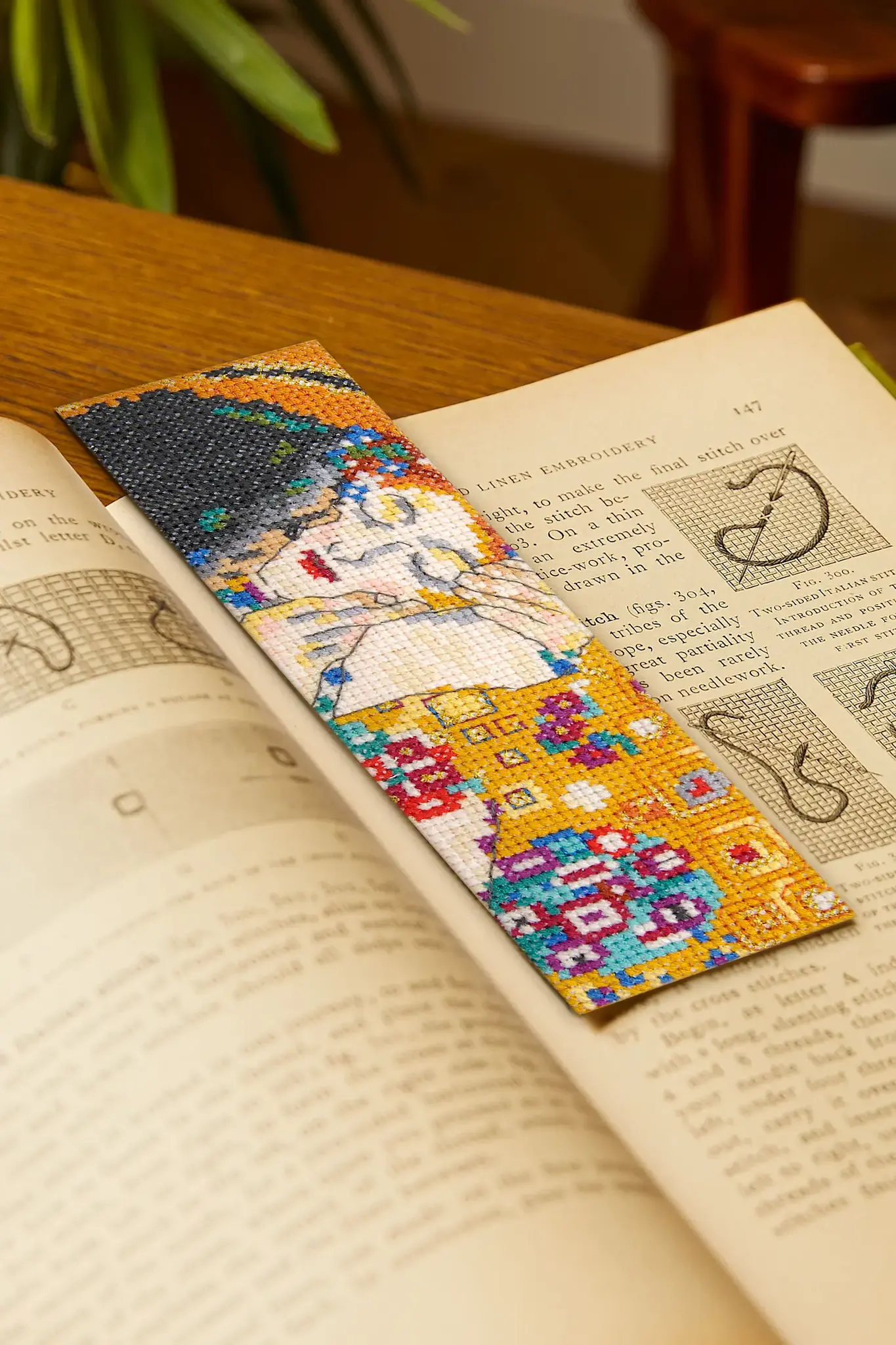 DMC Kit Point X Marque Pages - Le Baiser - Gustav Klimt