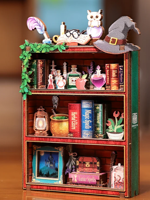 TONECHEER Mini Booknook Magic Bookshelf 7x1,5x9,75cm