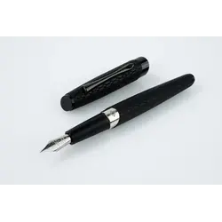 DIPLOMAT Stylo Plume Cobra Black guilloche