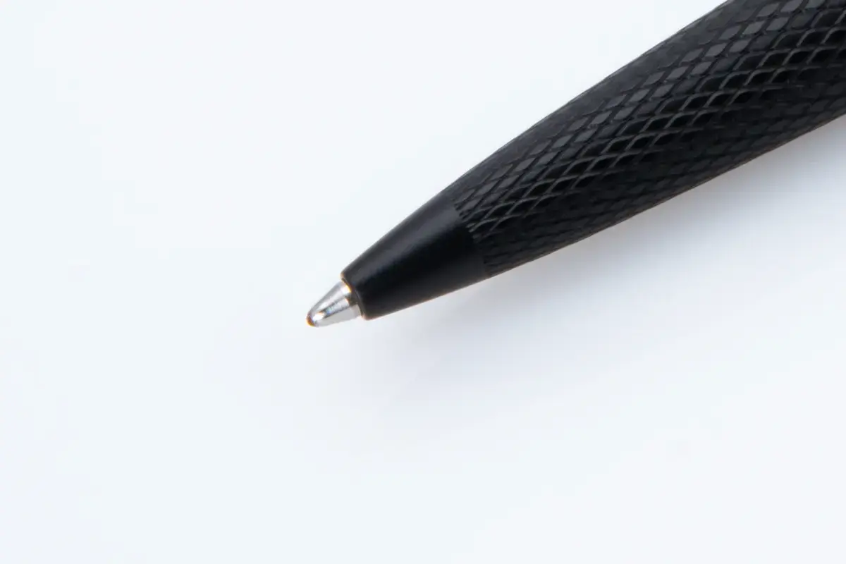 DIPLOMAT Stylo bille "Viper" noir easyFlow F