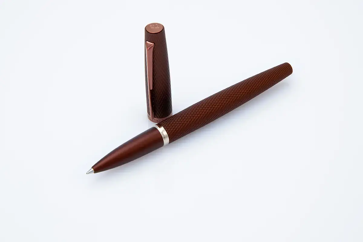 DIPLOMAT Stylo Roller "Viper" marron guilloche