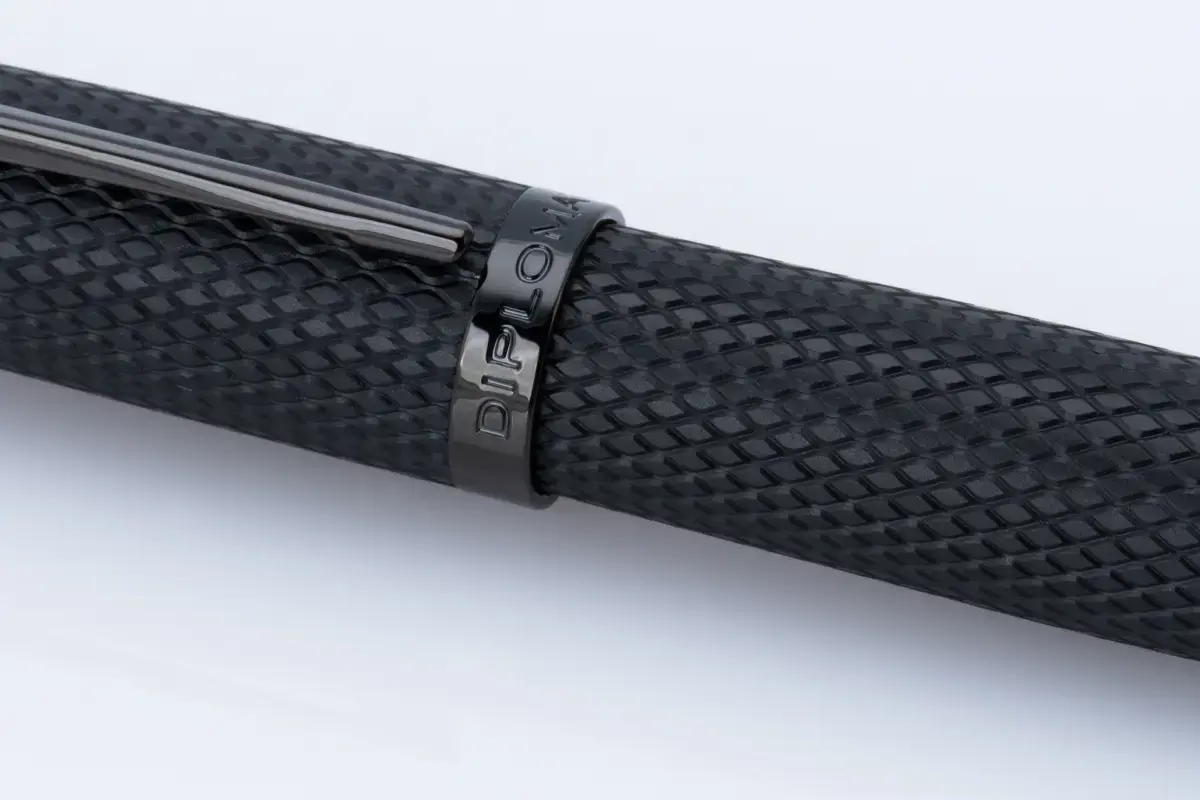 DIPLOMAT Stylo Roller "Viper" noir guilloche