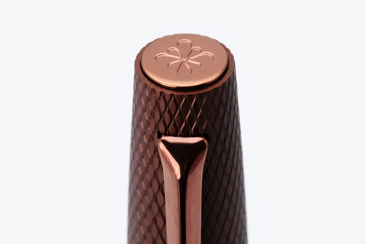 DIPLOMAT Stylo Plume "Viper" marron guilloche F/M F/M