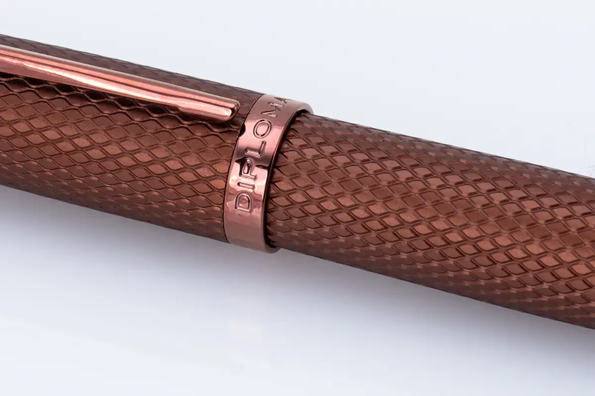 DIPLOMAT Stylo Plume "Viper" marron guilloche F/M F/M
