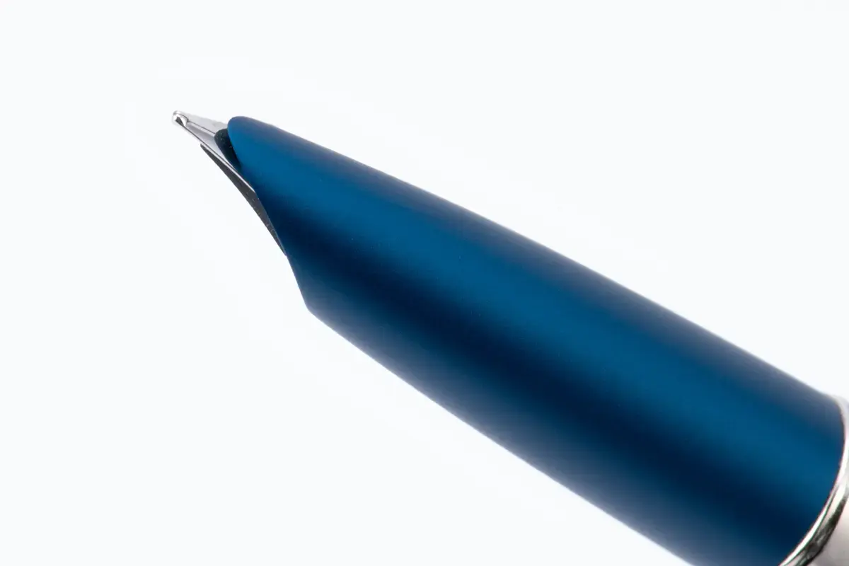 DIPLOMAT Stylo Plume "Viper" bleu guilloche F/M F/M
