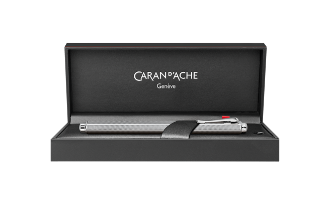 CARAN D'ACHE Stylo Plume, Ecridor Maille Milanaise - Bec M