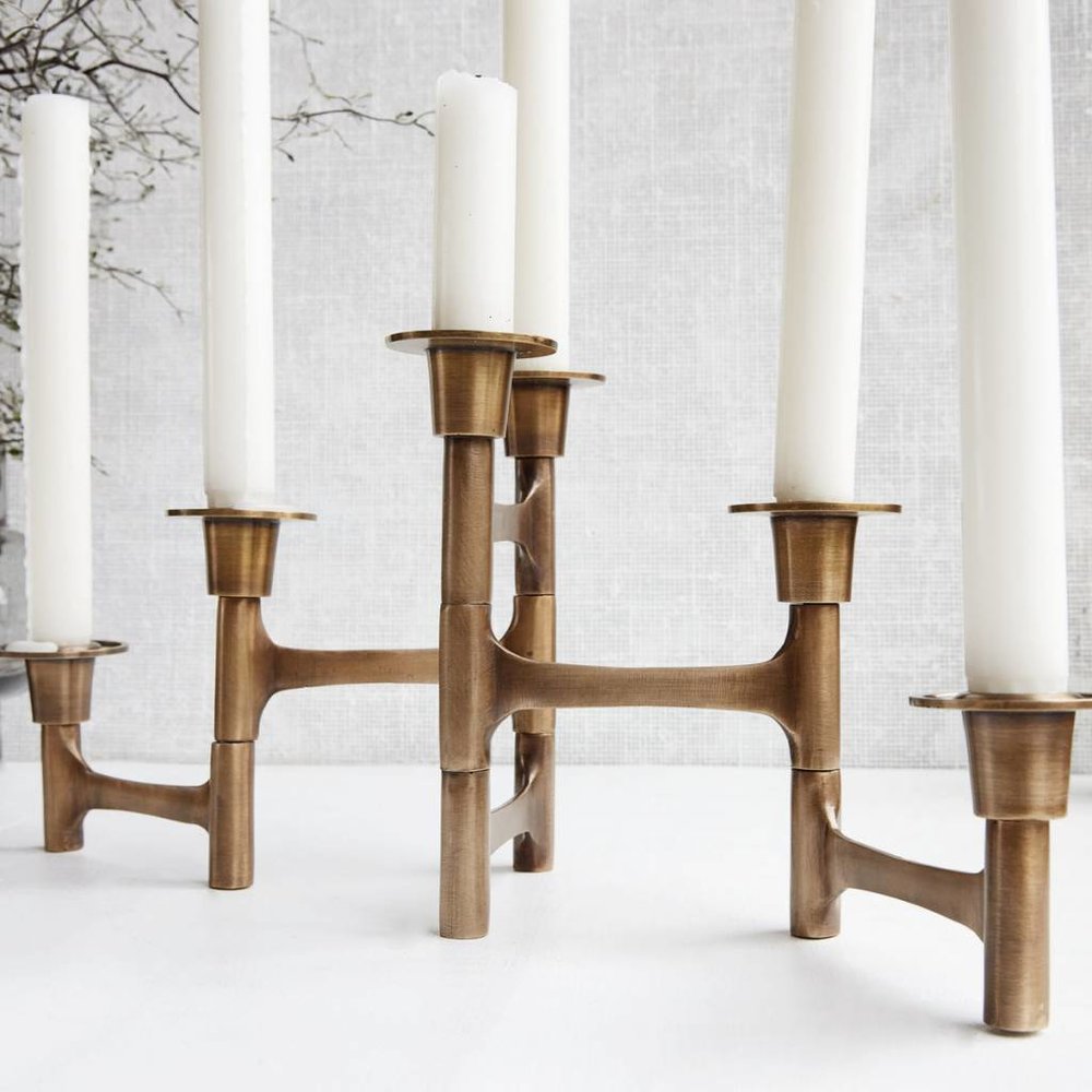 House Doctor Mover candelabro de bronce House Doctor Mover candelabro de bronce