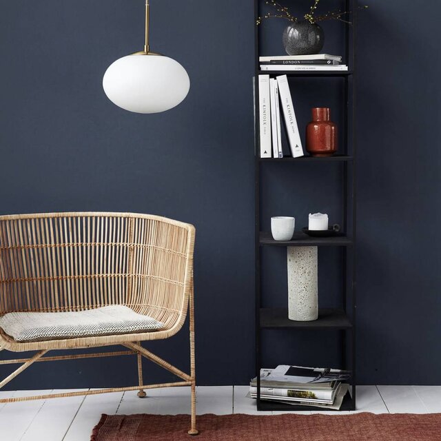 House Doctor Opal lampa mässing med vitt glas cap