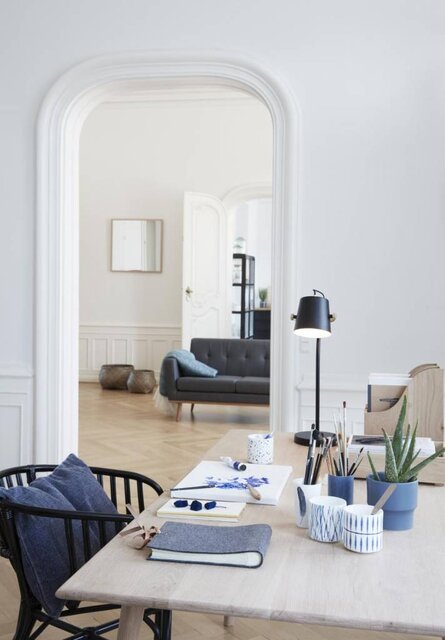 Hubsch Lampe de table en métal noir 18x26xh58cm Hubsch Lampe de table en métal noir 18x26xh58cm