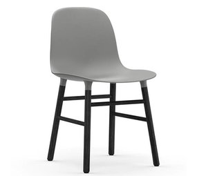 Normann Copenhagen Forme de siège de chaise gris noir Normann Copenhagen Forme de siège de chaise gris noir