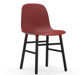 Normann Copenhagen Form Chair stoel zwart rood Normann Copenhagen Form Chair stoel zwart rood