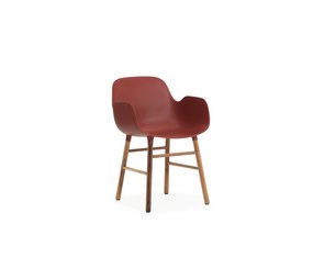 Normann Copenhagen Form Fauteuil chaise noyer rouge Normann Copenhagen Form Fauteuil chaise noyer rouge