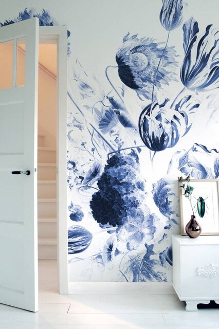 KEK Amsterdam Royal Blue Flowers II bloemen behang