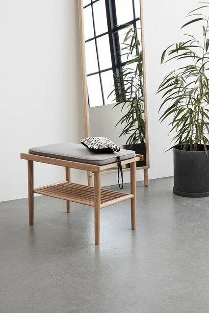 Hubsch Sofa med grå pude