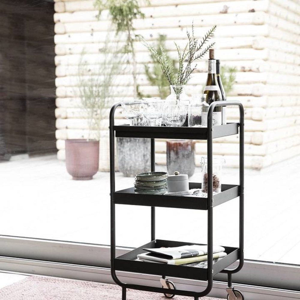 House Doctor Roll trolley zwart metaal House Doctor Roll trolley zwart metaal