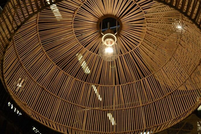 Ay Illuminate Hängelampe Nama 2 schwarzes Rattan ø58cm