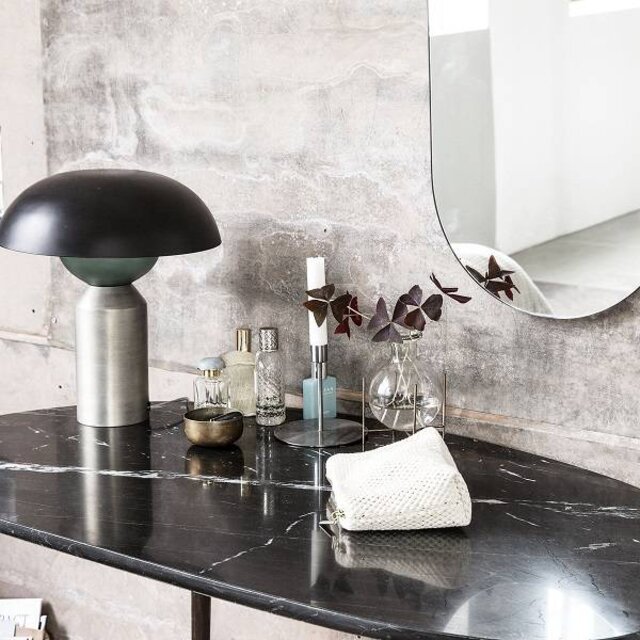 House Doctor Scrivania Eda in marmo nero