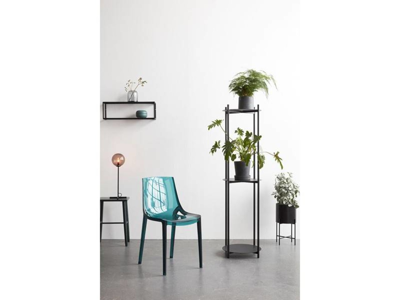 Hubsch Estante de la planta de metal negro