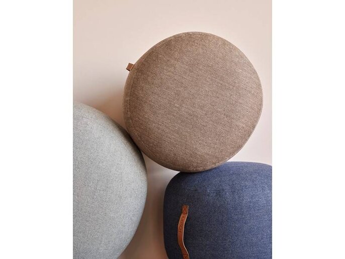 Hubsch Pouf en laine marron avec poignée en cuir