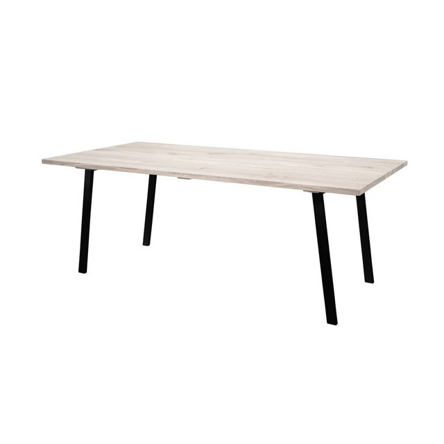 Bloomingville Cozy dining room table oak