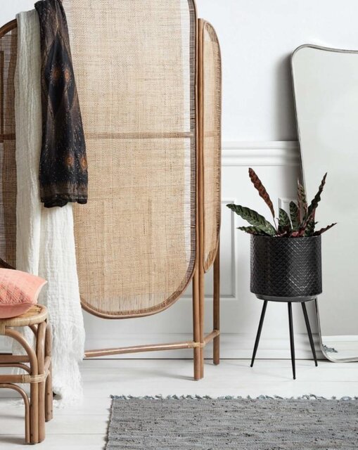 Nordal Rattan folding skjerm med webbing