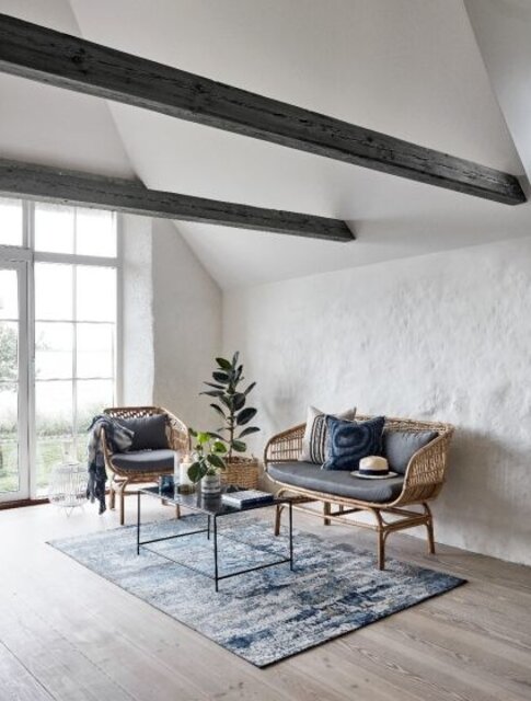 Nordal Rattan lænestol med grå pude Nordal Rattan lænestol med grå pude